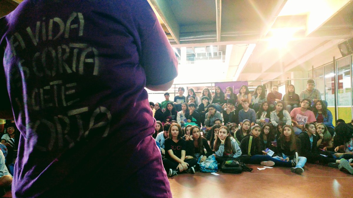 La_fulana_org's tweet photo. Jornada de visibilidad Lesbiana en el Colegio "Normal 1" de la ciudad de Buenos Aires!
#PepaPresente✊ https://t.co/CMQN0LzvM5