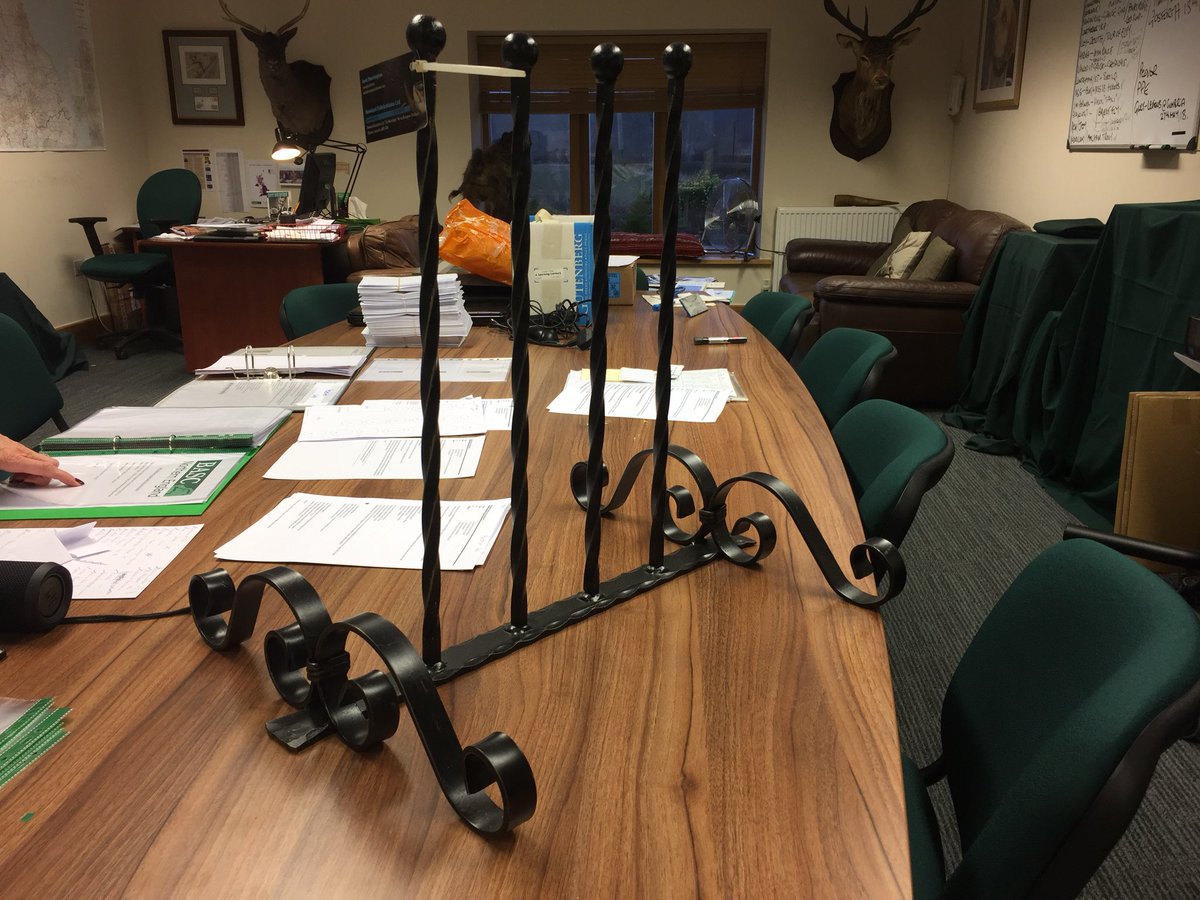 _Duncan_Thomas's tweet image. What you need is a Wellie/Boot rack to keep them tidy! @BASCNorth @BASCNorthYS auction over on FB... #wellierack #bootrack