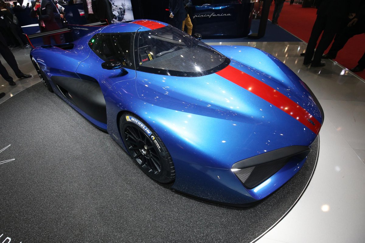 car_witter's tweet photo. This is the real life version of the #Pininfarina #H2Speed it's going to be a track only beast sadly.
Hydrogen EV powerplant
634 BHP
0-62 in 3.4
Vents over the exterior all aid cooling
Only 12 to be built 😢 https://t.co/1eZkkmYZQo