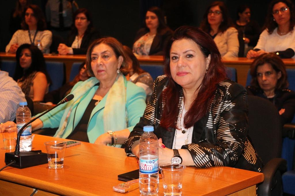 UNESCWA's tweet photo. تابعوا كيف أحيت #الإسكوا و #الجامعة_الأميركية في #بيروت @AUB_Lebanon #اليوم_العالمي_للمرأة للتأكيد على أنه حان زمن التغيير لكل النساء في العالم #العربي من أجل التمتع بالمساواة في الحقوق والعيش من دون عنف وتمييز.

للمزيد : https://t.co/00JVNdNJB3 https://t.co/Gr3yTRX1Ky
