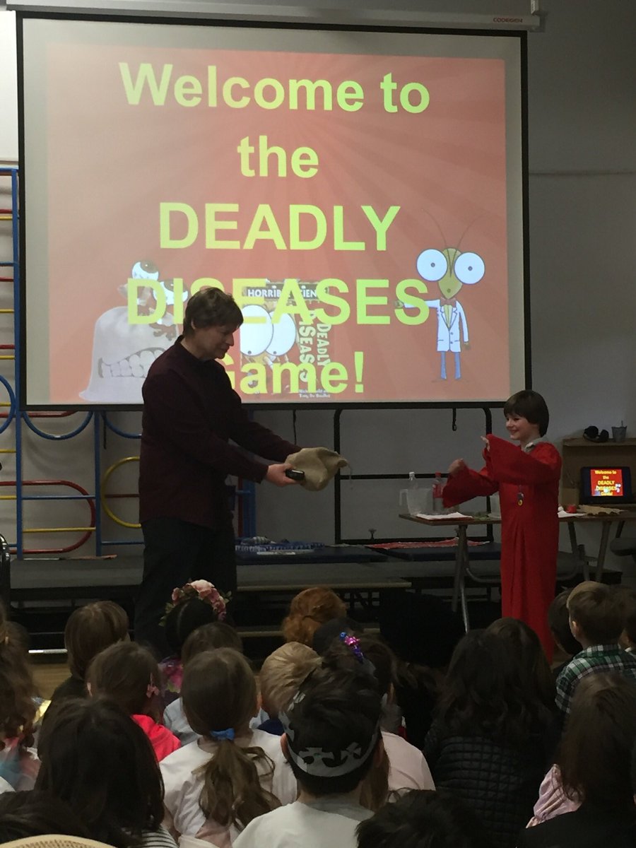 BESA_deputyhead's tweet photo. @NickArnoldTweet delivered a truly ‘Horrible Science Show’ today to help us celebrate our non-fiction focused #BookWeek @BESATURKEY https://t.co/xUMAhE9cTr
