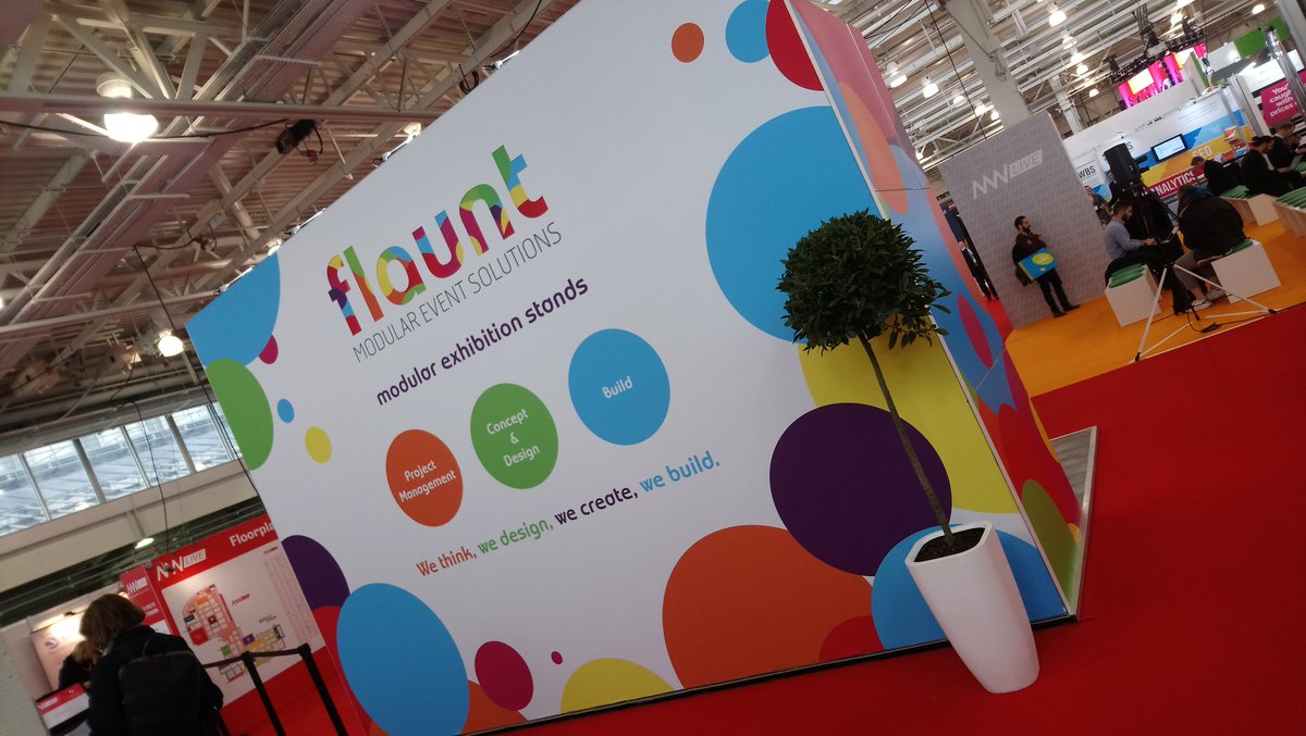 flaunt_uk's tweet photo. The #MarketingWeekLive Marketing Transformation Stage is next to us, and it's BUSY right now... #MWL2018 #eventprofs @MWLive18 https://t.co/vMPrQE7Lcs