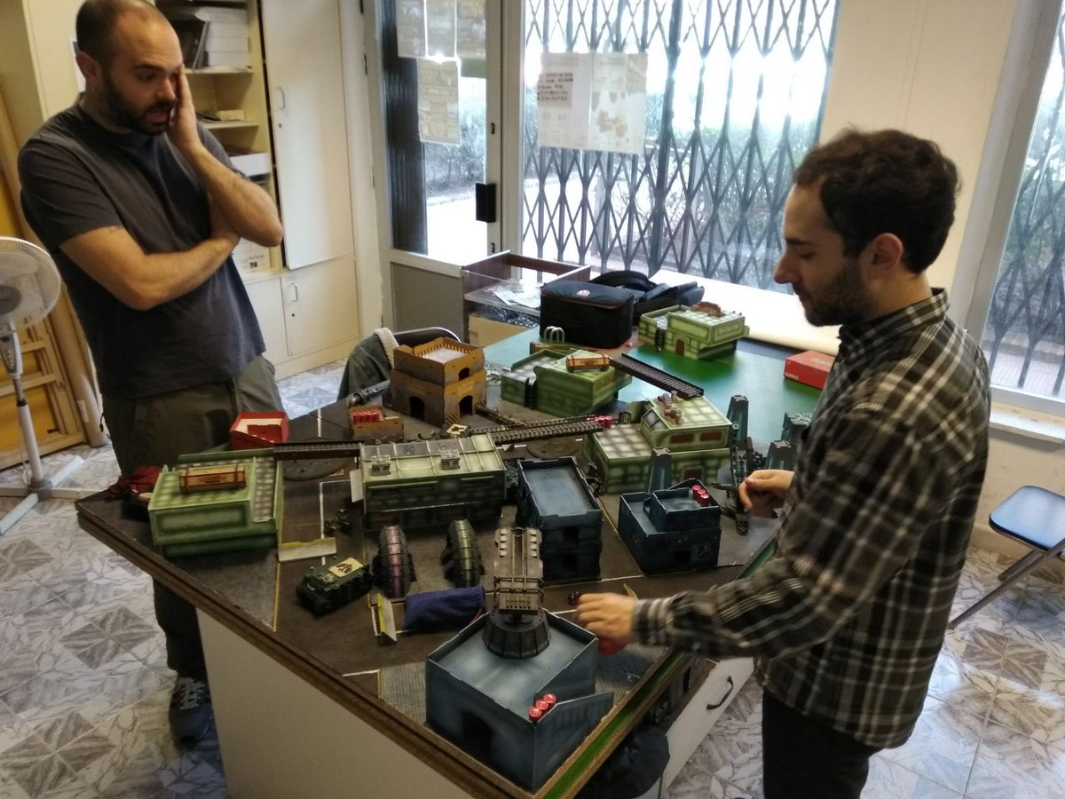 Habemus_Ludum's tweet photo. Nada como un #ShadowWarArmageddon antes de comer para abrir el apetito...
@GamesWorkshopEs https://t.co/I8A3PQw18x