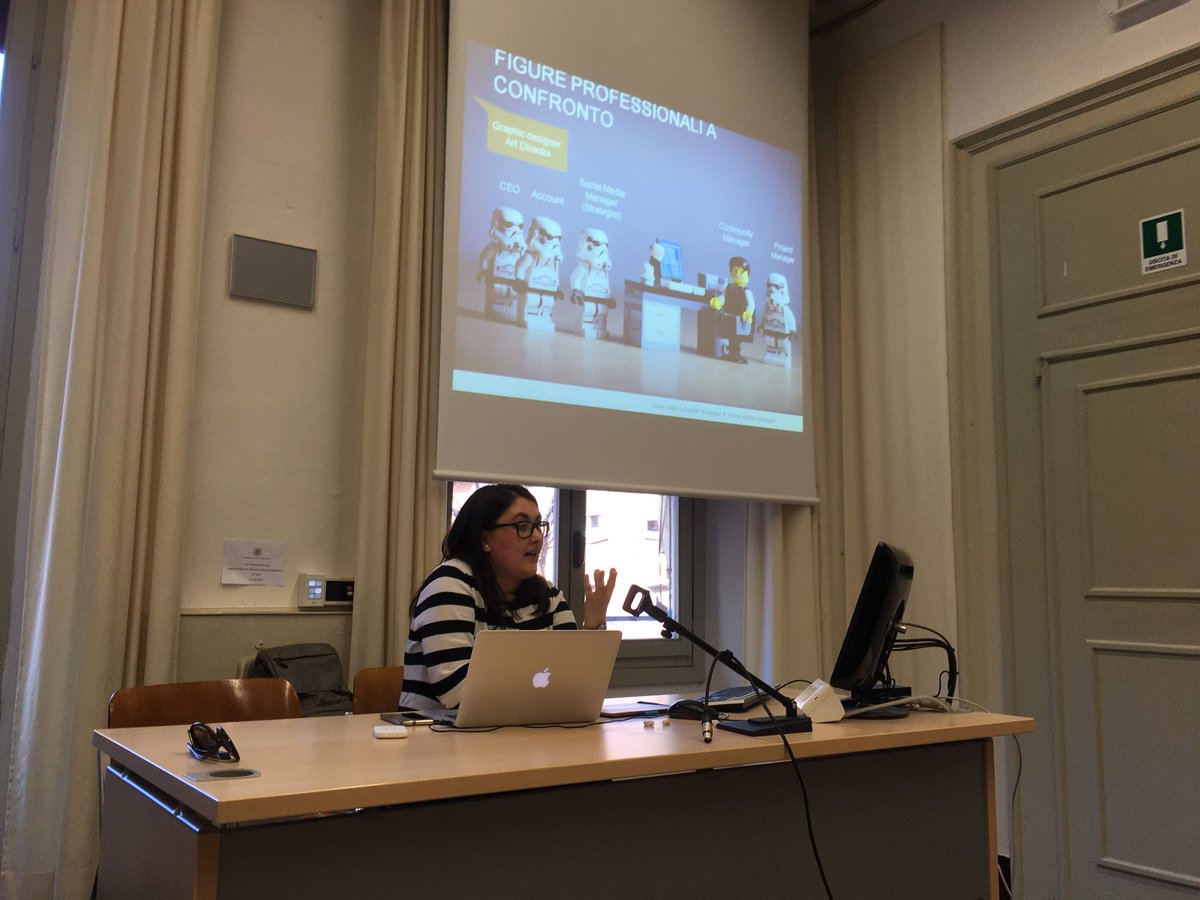 compassunibo's tweet photo. Oggi in redazione ospitiamo Licia Giglio @Appartamento67. Ci parla della professione del #SocialMedia Manager, #webmarketing, agenzie di #comunicazione. Nei prossimi giorni l’intervista sul nostro blog! #labweb https://t.co/FScZGNMsBp