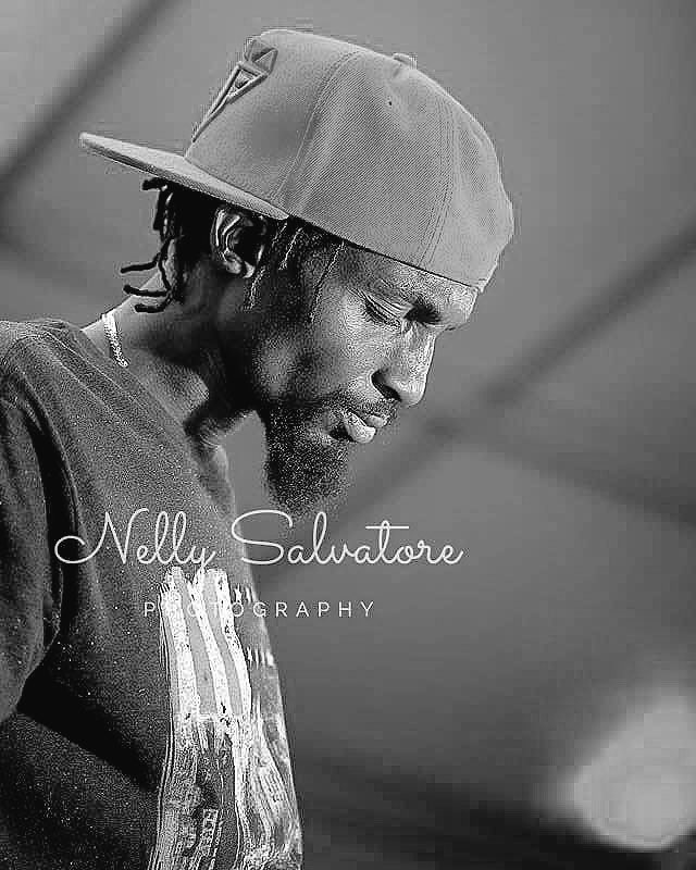 RadioandWeasel's tweet photo. "Keep Your Head Above The Water. Let No Body Tell you can't Make it " Thats what You Told Me. 

Jajja Bless &amp; Protect We 👊🏽👊🏽 #GoodOverEvil #AfricanTIME Dropping SOON 🦋AngelMUSIC https://t.co/Azk0wsnQRl