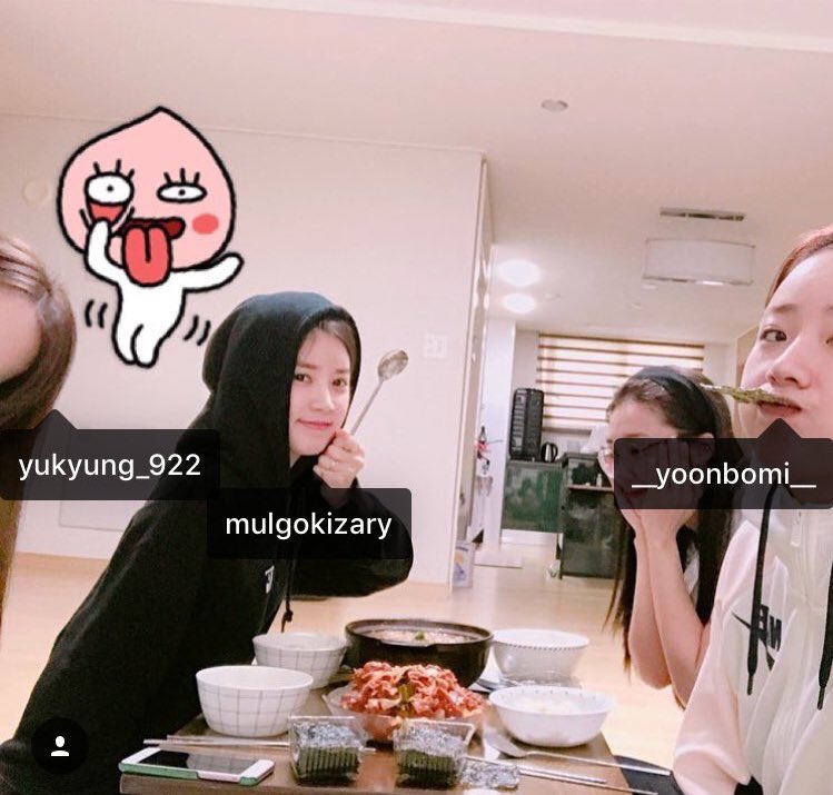 meungupdates's tweet photo. [EUNJI INSTAGRAM UPDATE] 180307
#forthefirsttimeinalongtime
#weatewarmhomecookedmeal #goodasarestaurantright

Unnie line reuniting with Yookyung. Wow OT7 is forever. Apink is forever. https://t.co/9lwRjcVFgY
