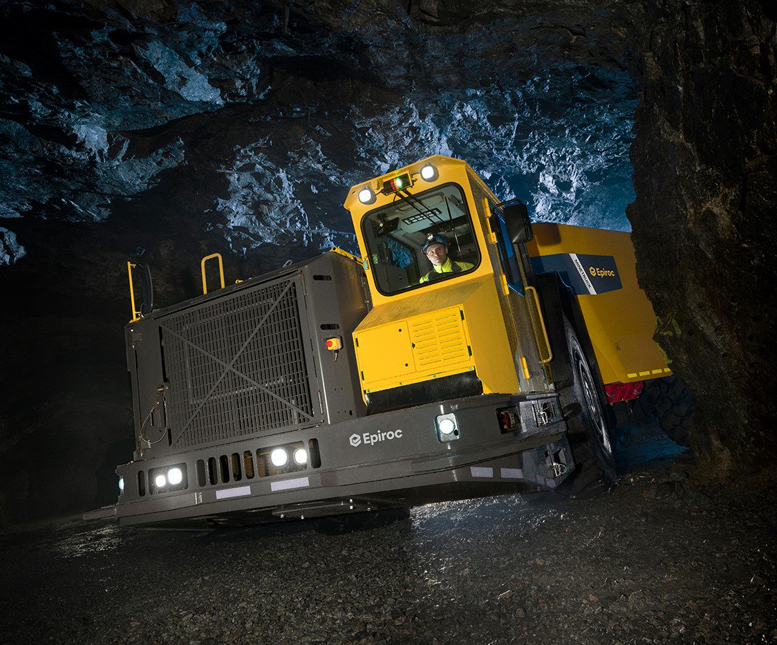 Atlas copco roc d60. Атлас копко запчасти для горнодобывающей промышленности. Пакет сервисный 2657039810 epiroc (atlas copco). Atlas copco minetruck mt42. Atlas copco mt2010.