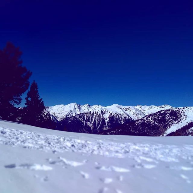 MonGr10's tweet photo. Souvenir 2/4 Février 2017 : Vu sur les Pyrénées Andorranes en montant le Pic de Casamanya 2752m
#photooftheday #pictureoftheday #picture #photo #photography #love #instagood #mountains #montagne #beautiful #randonnée #trekking #nature #naturelover #pyren… https://t.co/XKDgRKXeH8 https://t.co/7nDM9sbmqw