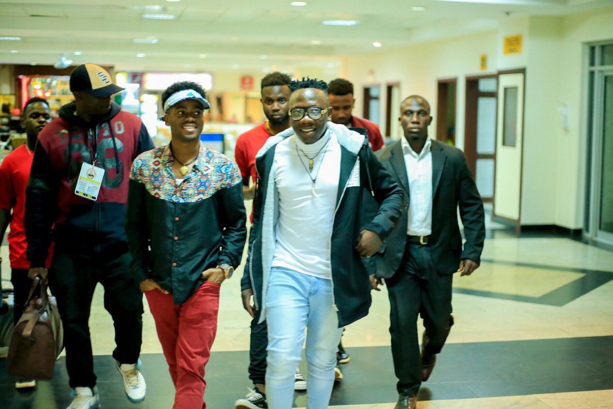 geosteadyOffici's tweet photo. Somewhere in Afrika!!! 
With @koredebello 

cc @BigEyeUG @TraceMziki @TRACENaija @TRACEAfrica_ @HowweEnt @DouglasLwangaUg https://t.co/EBQ3I0UpdY