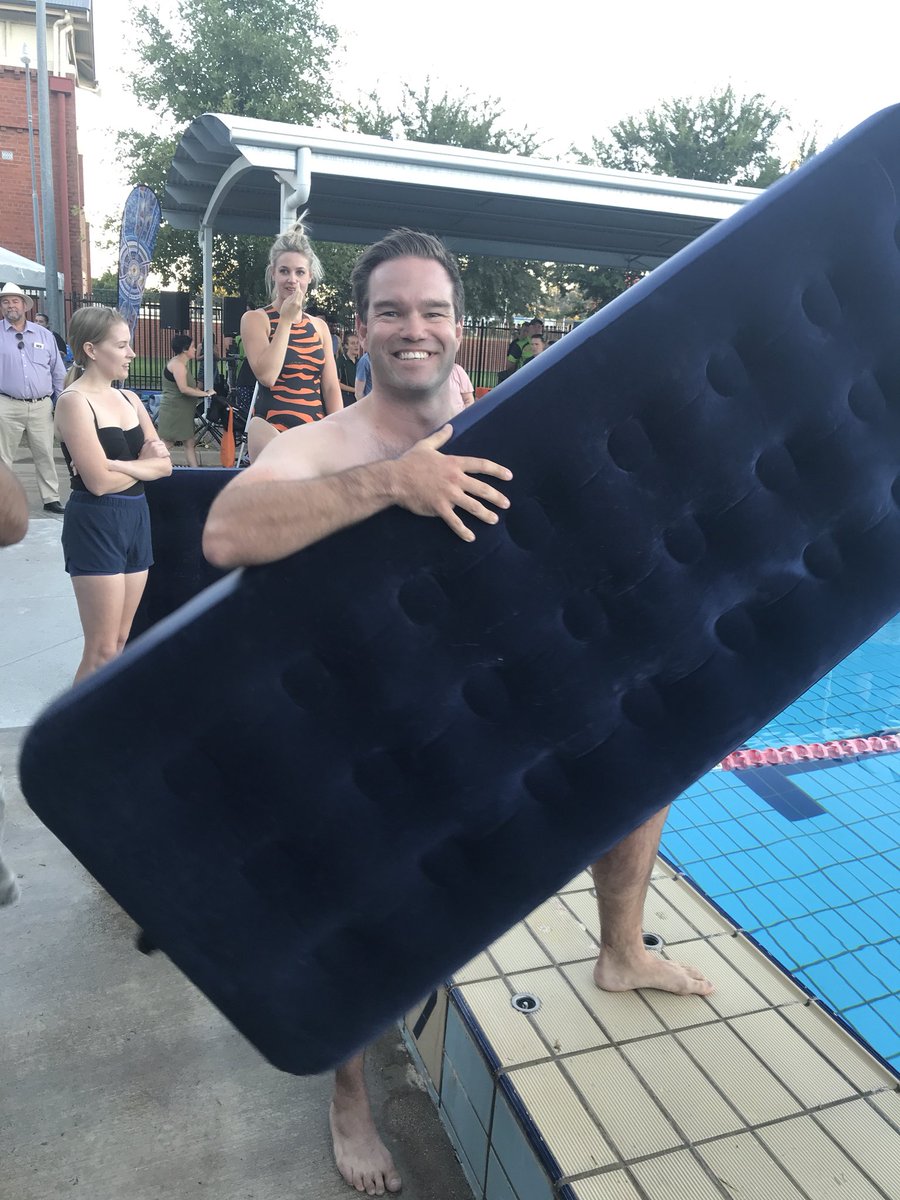 MarkJesser's tweet photo. Media teams line up in the Albury Wodonga Big Splash @bordermail https://t.co/QyXZSh33zk