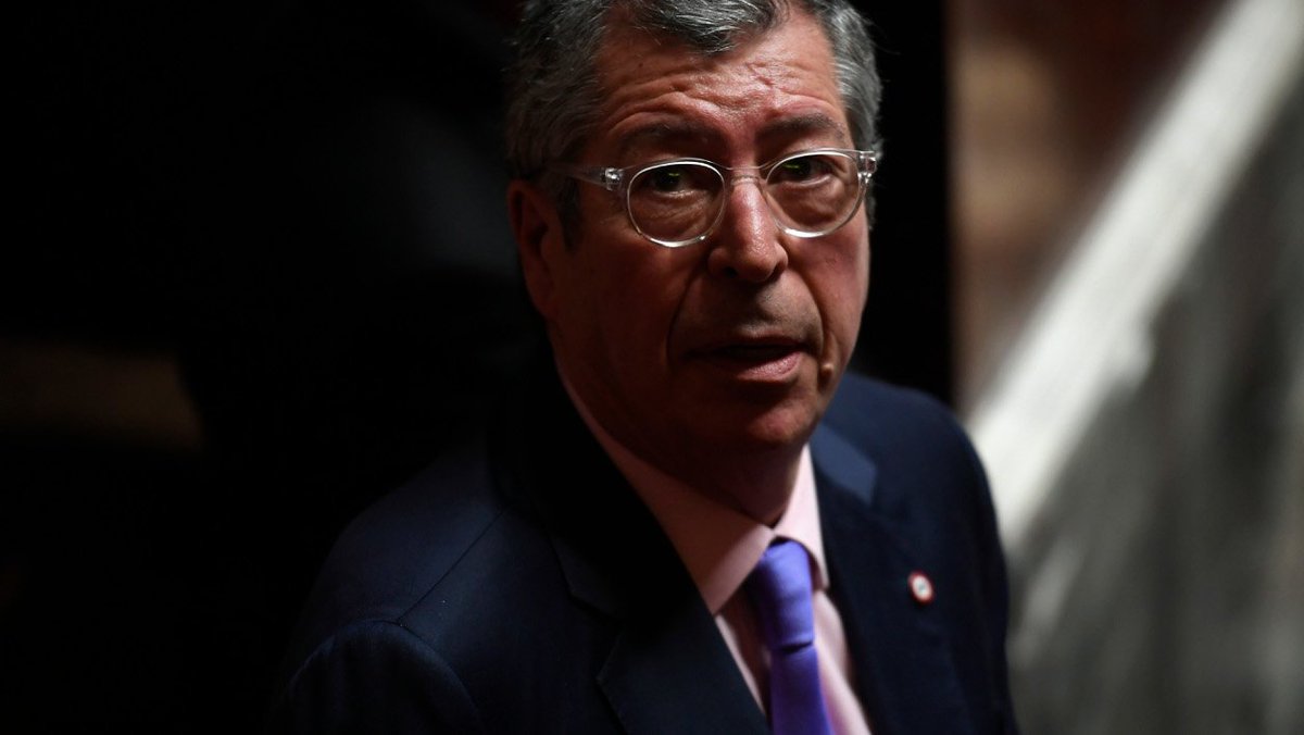 BFMTV's tweet photo. ALERTE INFO - Les époux Balkany seront jugés pour fraude fiscale https://t.co/jeIfVjSLFN https://t.co/9jYYznZbaT