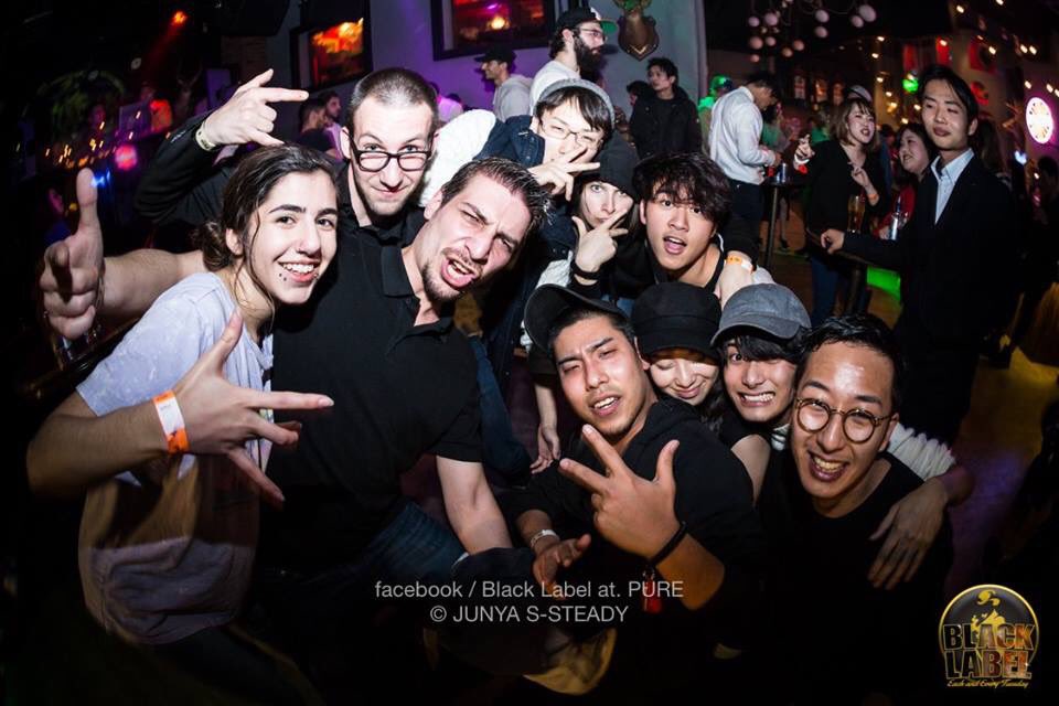 Black_Label06's tweet photo. 毎週火曜日開催‼
#black_label #b_l_o
@pure_osaka
.
party snap
facebookから見れます‼
火曜日は是非PUREへお越しください🙇
.
https://t.co/gvxUYQT2Lt
.
#junya_photo https://t.co/lhHY8hVWWN
