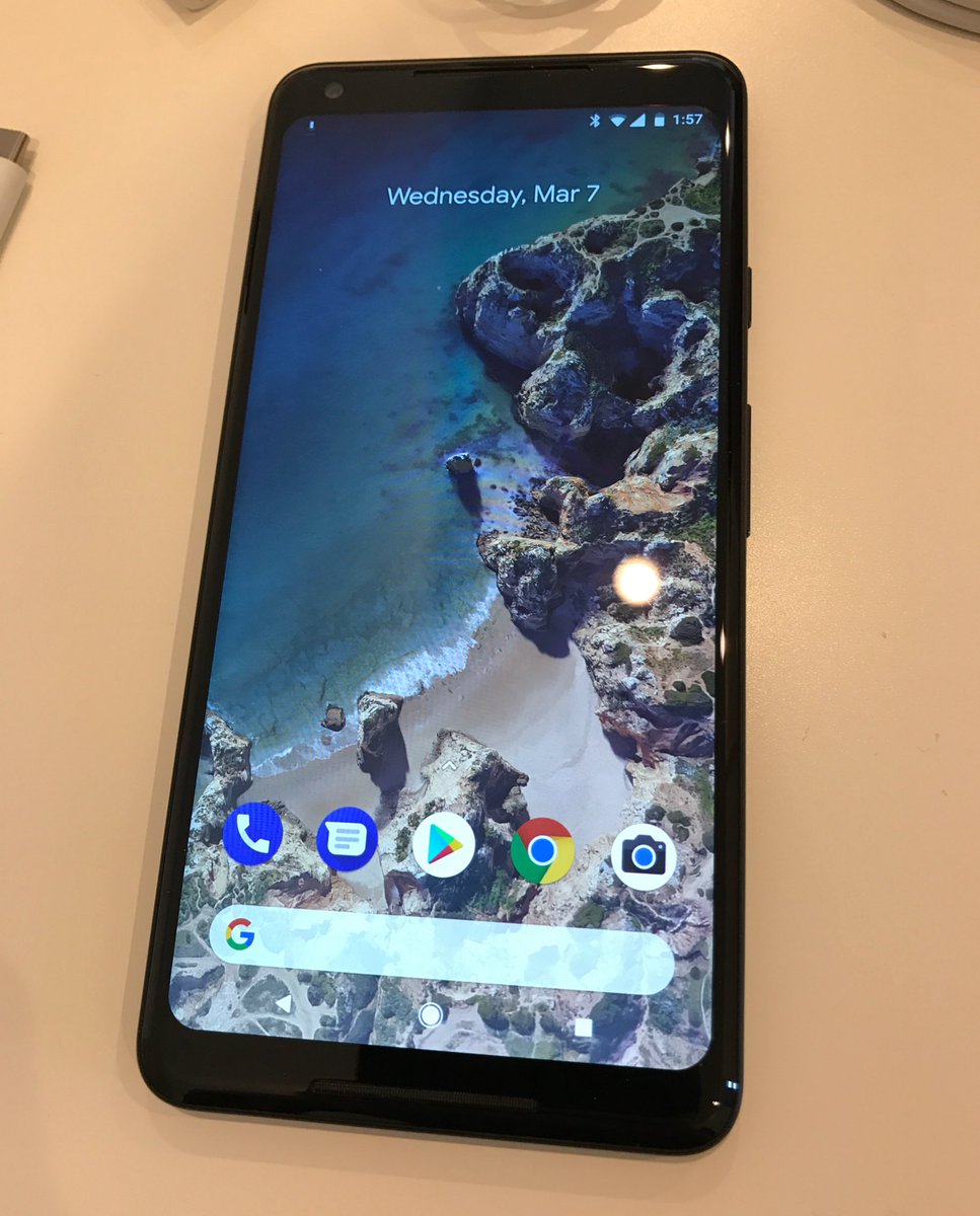 agkdesign's tweet photo. #newphoneday #pixel2xl #backtoandroid https://t.co/avXsu3Hfml
