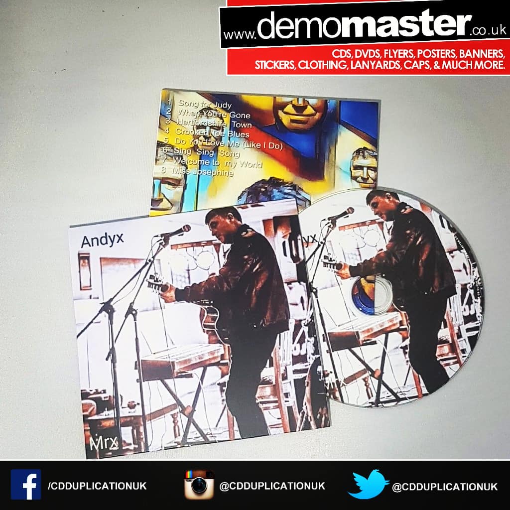 cdduplicationuk's tweet photo. When on tour #customprint #cardwallets are lightweight and space saving to go in the smallest bag. singerย #tourlife #acoustic #music #newmusic #originalsongs #singersongwriter #touring #originalmusic #gigs #guitarist #bandsofinstagram #livemusic #musicproducerย #studioย #studiolife https://t.co/uPIIuoZ15U