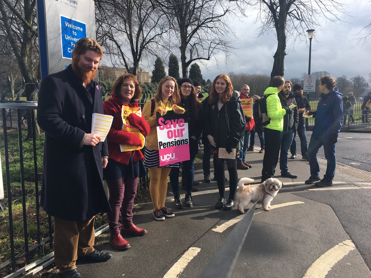 WeiqunWang's tweet photo. Dogs on strike #dogsondemos #ucu #ussstrike @DogsOnDemos Nottingham west entrance today https://t.co/nAfzM6Hhuo