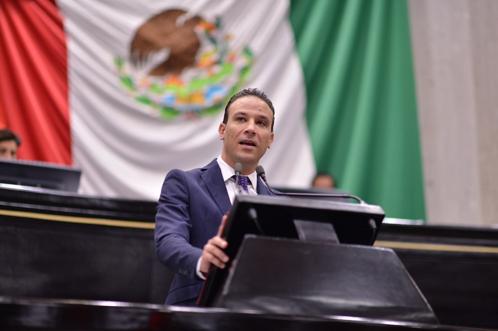 VerVeracruz_'s tweet photo. DICEN QUE NO ES SU FIRMA https://t.co/Z5PFgT5mYG https://t.co/sAI3z3kmzC