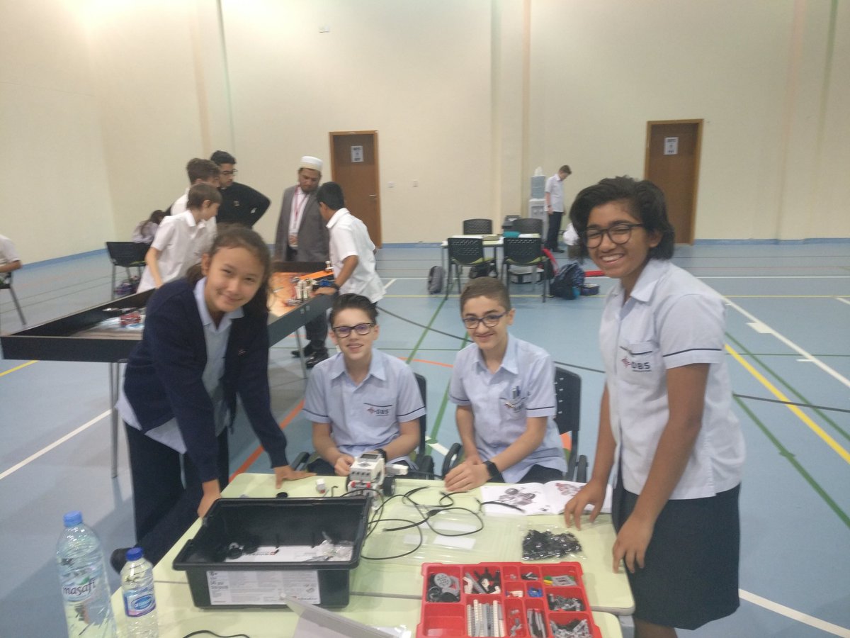 DBSJP_Computing's tweet photo. @DBSJumeirahPark pupils demonstrating their innovative skills at the #taaleeminnovateandignite event. @Taaleem @DBSJP_Computing @atlabshoponline https://t.co/FZVNtG3Oy1