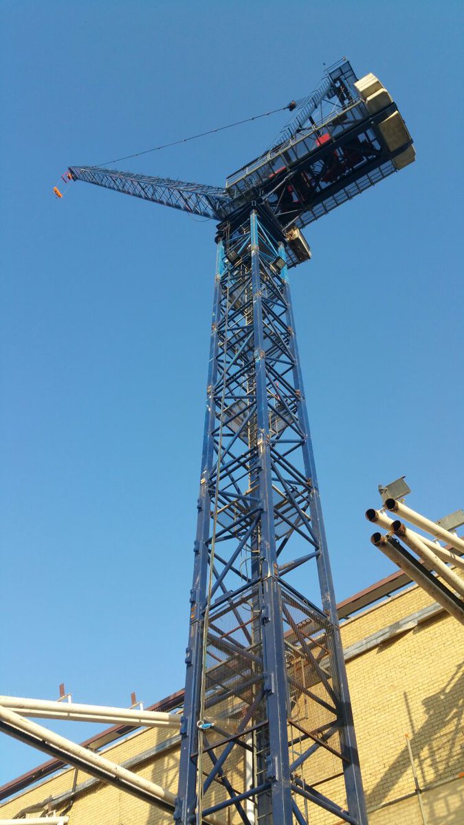 DSMcontractlift's tweet photo. Another successful job completed by #DSM #crane #contractlift #onwardsandupwards #letDSMtaketheload https://t.co/FnEWYRphaT