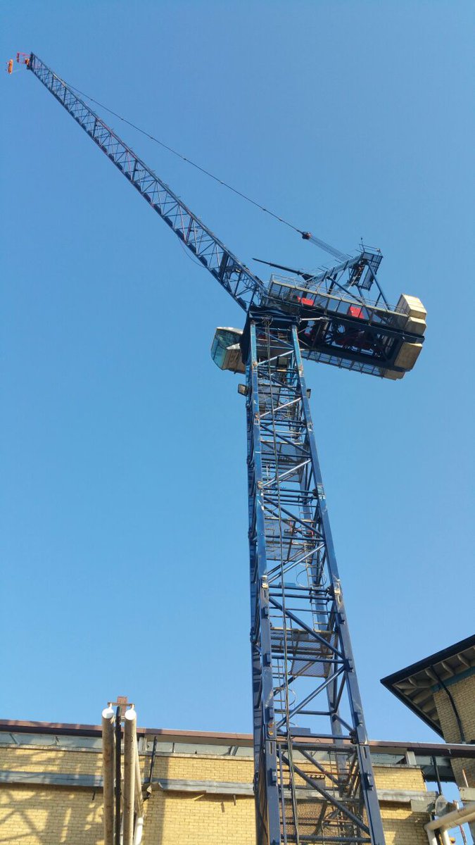 DSMcontractlift's tweet photo. Another successful job completed by #DSM #crane #contractlift #onwardsandupwards #letDSMtaketheload https://t.co/FnEWYRphaT