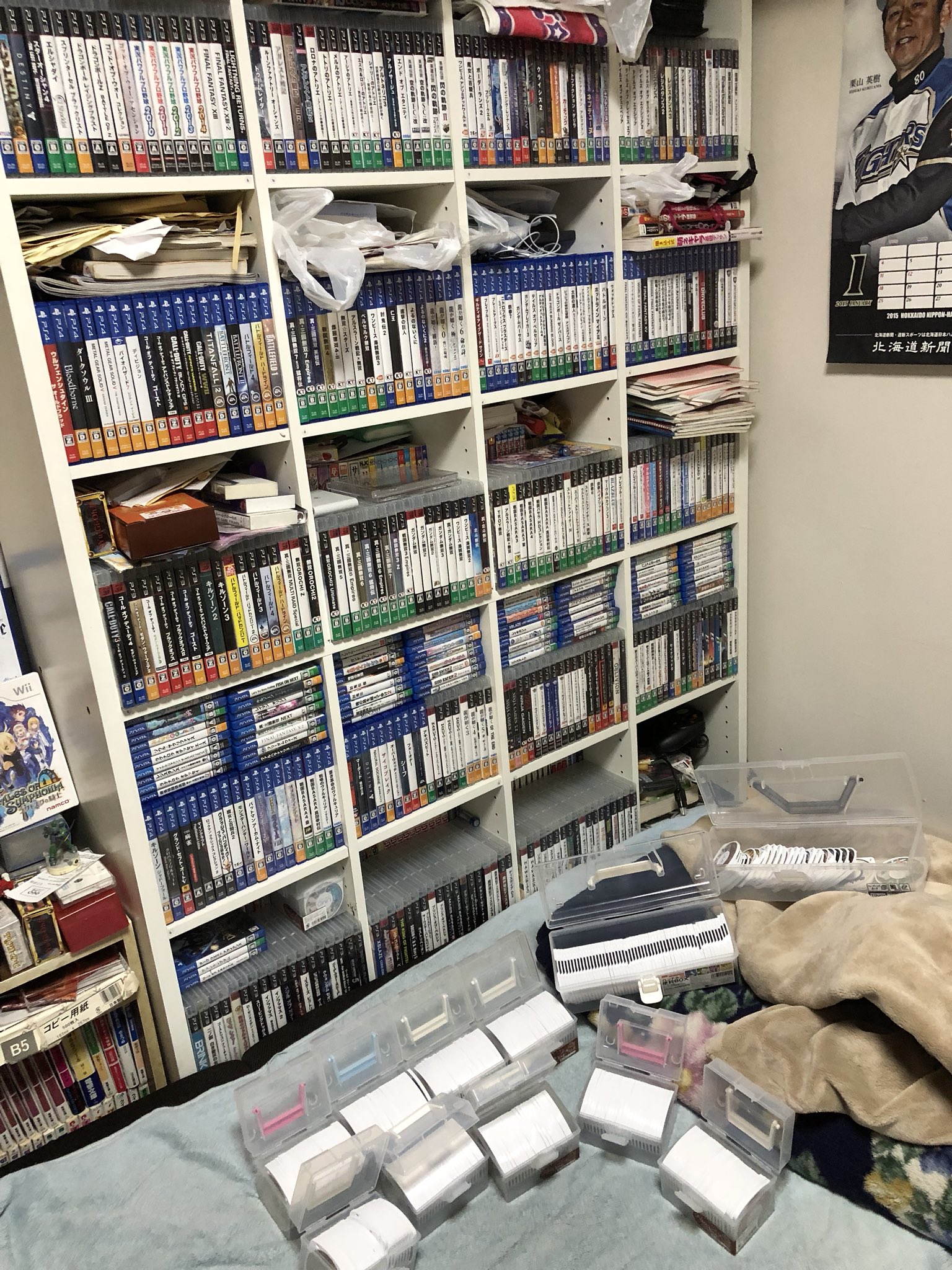 八雲 小夜コヨミレジェンダリ on Twitter &quot;俺のゲームソフト収納術 とりあえずPS関係(PS2〜4など) 新しい棚を買ったら別