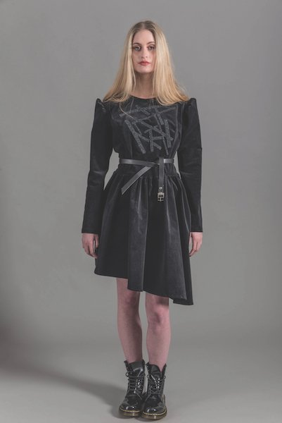 UniKentFashion's tweet photo. Asymmetric dress from 2nd year, by Andreia
#fashion #garmentconstruction #fashionandtextiles #fashionstudent #fashiongraduate #newdesigners18 #nd18 #patterncutting #studyinkent #uniofkent #studylocal https://t.co/BjezkyAuSJ