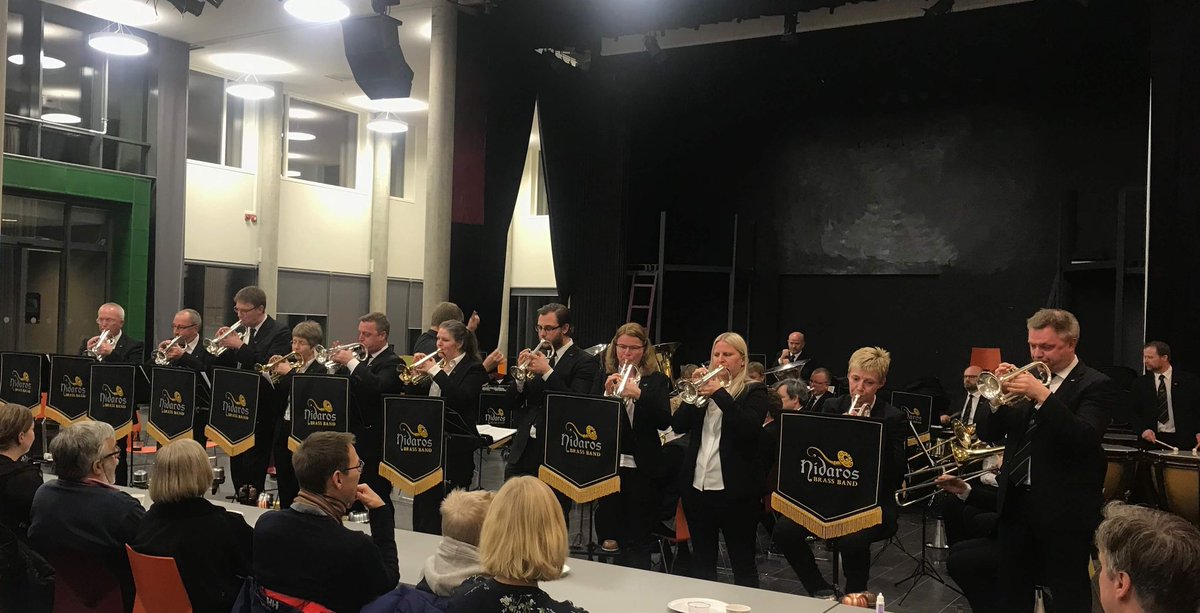 nidarosbrass's tweet photo. Wonderful Sunday afternoon! Cornet section playing Hora Staccato! https://t.co/GVWACL1L3d