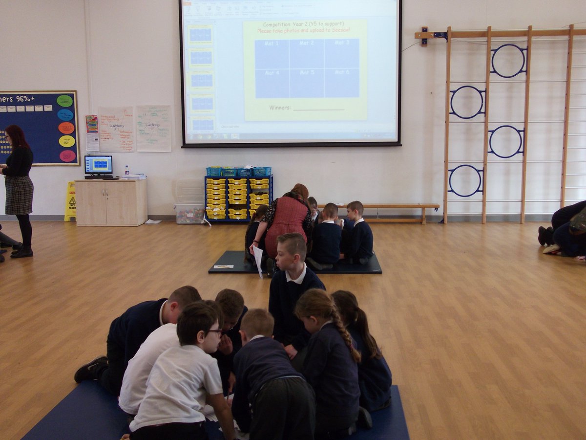 WoodlandHull's tweet image. We are doing lots of fun activities to celebrate #WorldMathsDay #MakeMathsFun