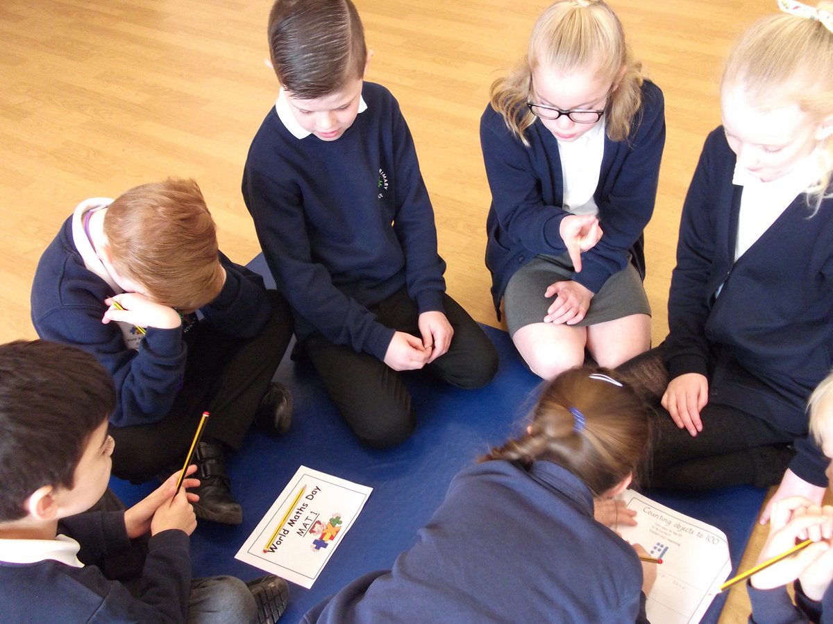 WoodlandHull's tweet image. We are doing lots of fun activities to celebrate #WorldMathsDay #MakeMathsFun