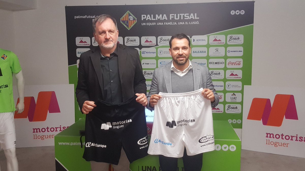 PalmaFutsal's tweet photo. Finaliza el acto de la presentación del nuevo acuerdo entre Palma Futsal y @MotorisaSA y que les unirá hasta 2.019. https://t.co/NkjkloXolE
