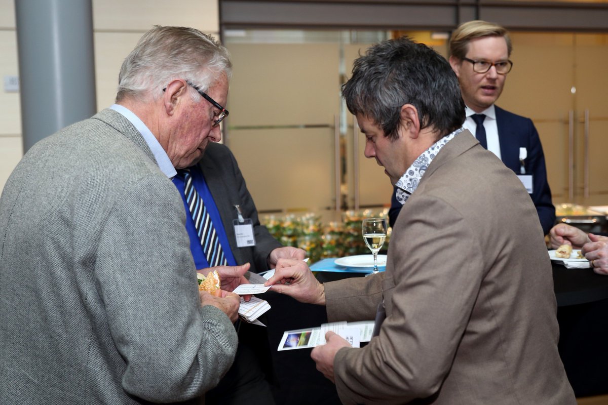Over 2 weken: #Afval &amp; #Recycling Industrie en #Packaging Industry! Ruim 150 experts ontmoeten elkaar in Utrecht. Kom in gesprek met 20 topsprekers, o.a. <a href="/eelcosmt/">Eelco Smit</a>   <a href="/diederiksamsom/">Diederik Samsom</a> <a href="/thooghoudt/">Tonnis Hooghoudt</a>  Reserveer snel uw plaats op afvalcongres.nl en packagingcongres.com