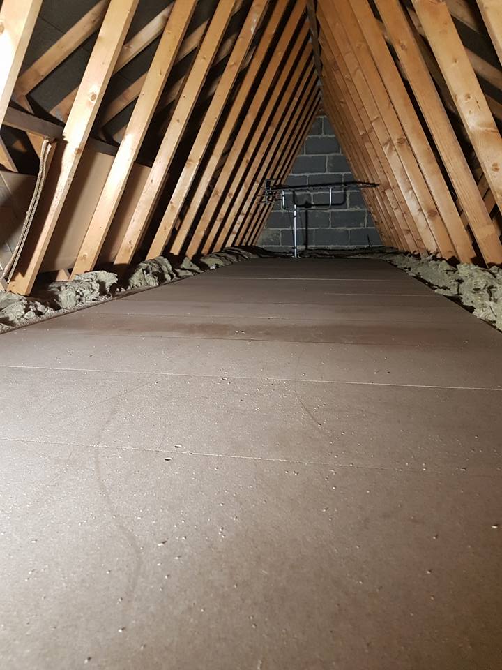loftladdersolu's tweet photo. Looking to expand your #storage space at home - Would you benefit from using the dark, unused wasted #loft space for additional storage at your home - with loft package deals starting from just £267+vat why not give us a call for a free quote. https://t.co/7xvIOwxuZm