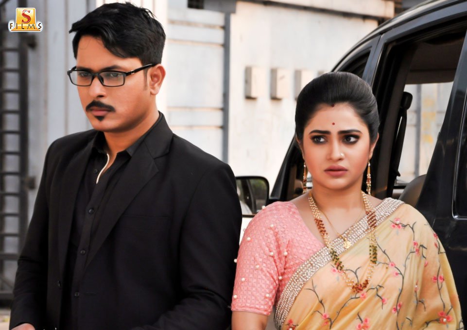 SurinderFilms's tweet photo. To know what's going to happen next keep watching #MayarBadhon Mon-Sun 5:30 pm only on Star Jalsha! https://t.co/yjujynOctQ