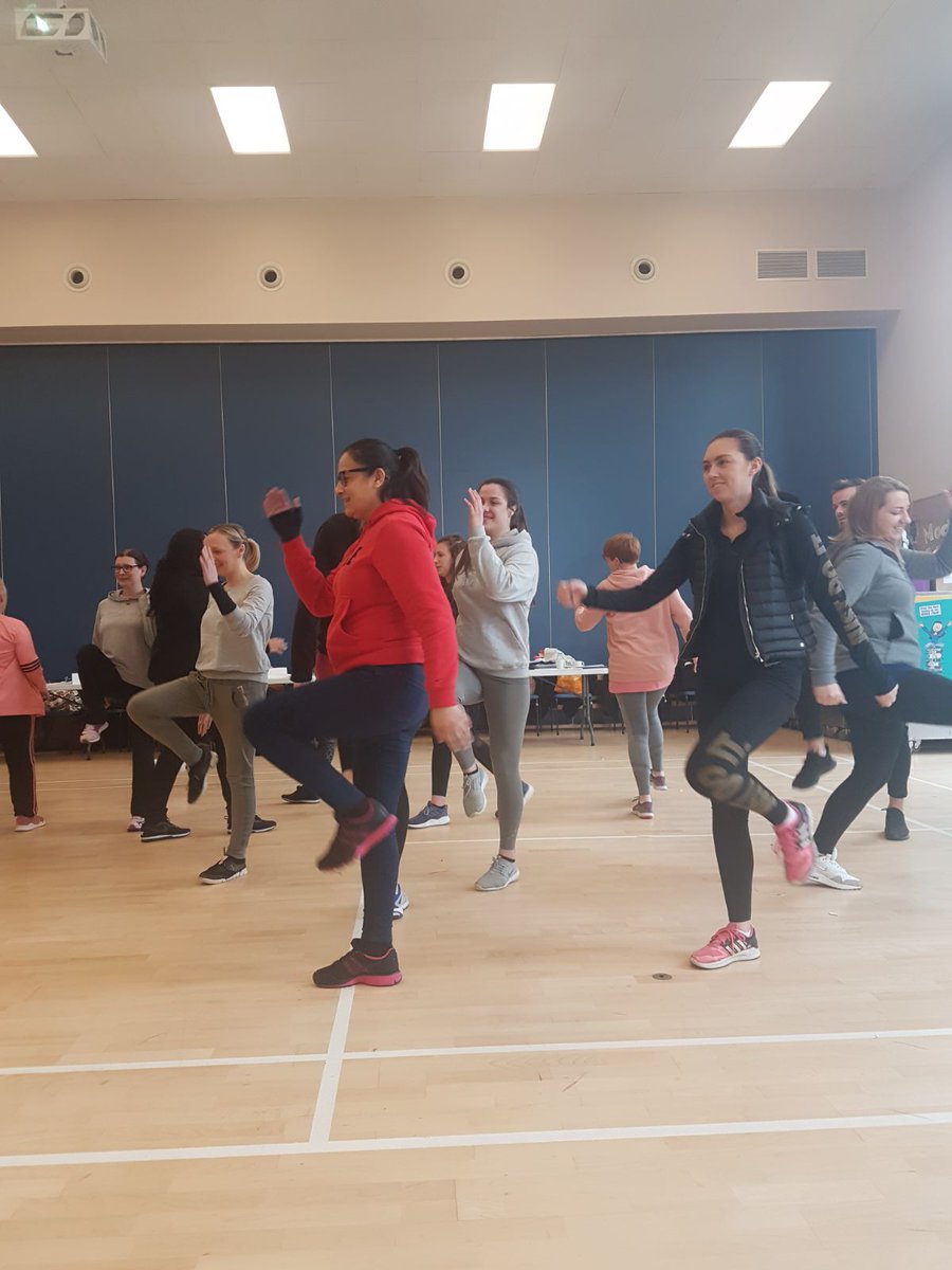 limetrustteach's tweet photo. A great start to the day! School Direct PE training session at Lime Academy Larkswood @westessexitt @getintoteaching #schooldirect #teaching @ucas_online #goforit https://t.co/VFA1sICtWP