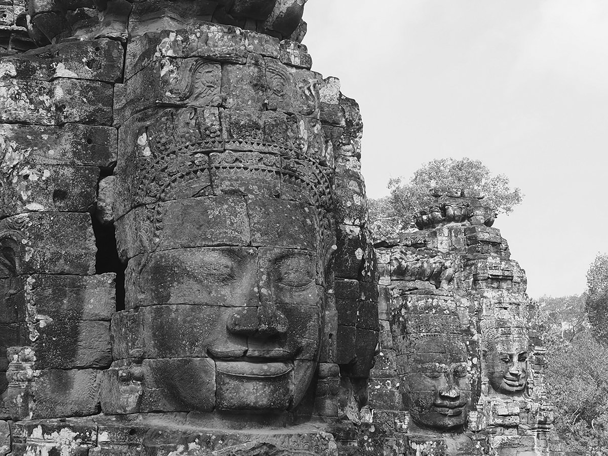 #DefiNB Il fut un temps où le temple du Bayon à #Angkor était un paysage urbain juste une question de point de vue temporel 😉 #Cambodge