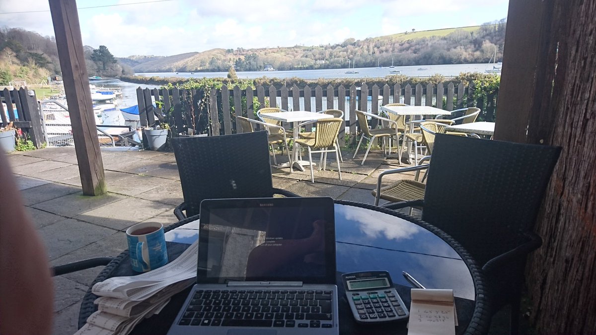 nickobudd's tweet photo. Not a bad office I have here. @martinhodgson98 @sammag88 @punchpubs @kayakdoris https://t.co/RUghl9CO8y