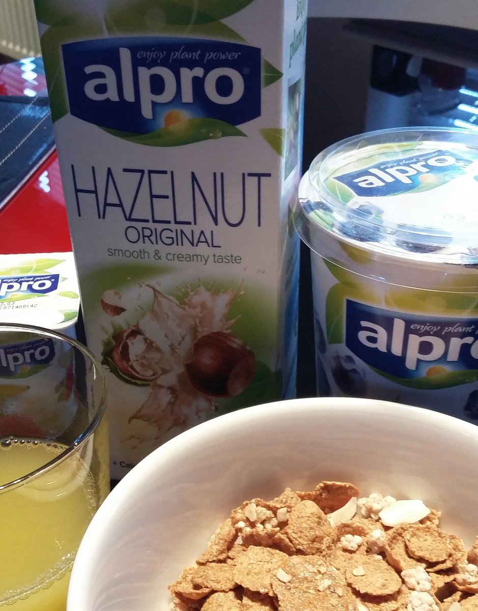 sohankailey's tweet photo. @Alpro The perfect way to start your day #plantpower #alpro breakfast cereals #plantbased
#healthylifestyles #dancerslife #dancepractitioner #dancer @BhangraTotsHQ https://t.co/5hpmenIzT5 https://t.co/lQmw26VVly