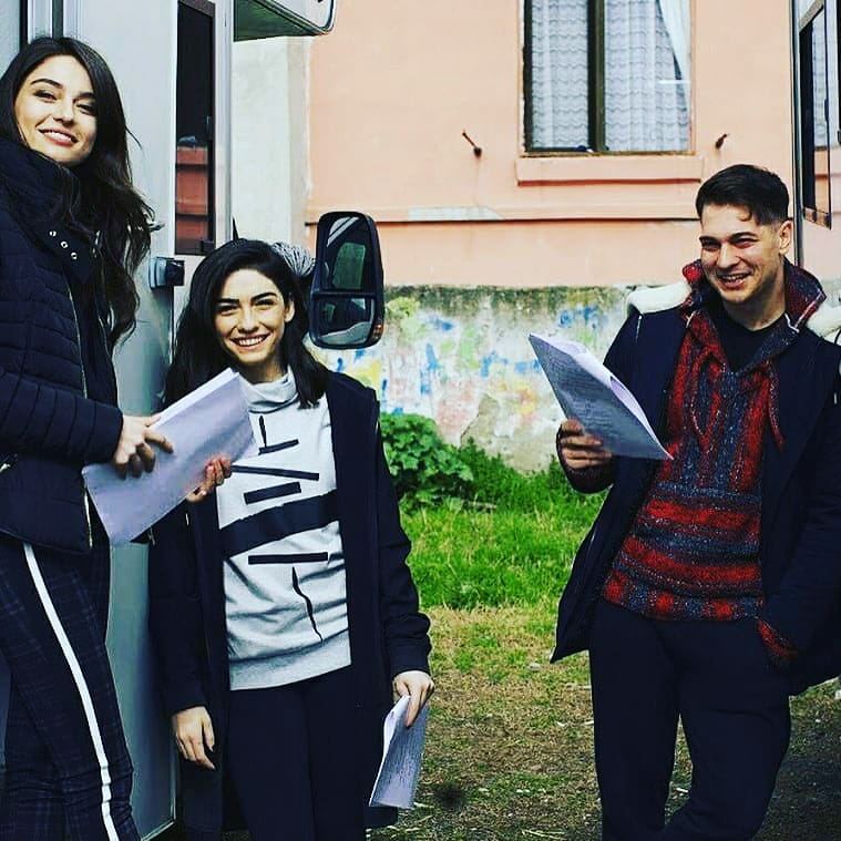 ÇAĞATAY ULUSOY HAZAR ERGÜÇLÜ VE AYÇA AYŞİN TURAN'LI DİZİ İÇİN GERİ SAYIM! "Tarihte kendisine verilmiş gizli bir görevle İstanbul’u korumak zorunda olduğunu öğrendikten sonra tüm dünyası altüst olan Hakan'ın serüvenini anlatıyor."

#çağatayulusoy #hazarergüçlü  #ayçaayşinturan