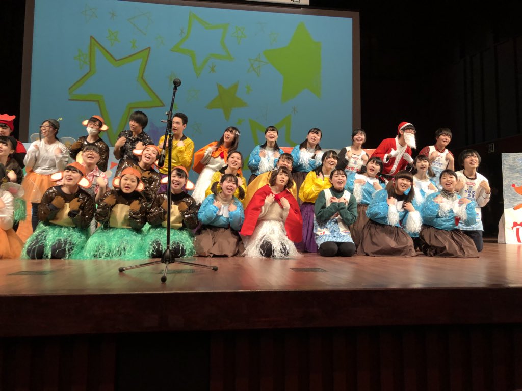 sendai_child's tweet photo. こども総合学科1年Bクラス♡
ザ!個性的!な、少しマイペースが揃ったBクラス😂💗でも実は芯が強くて、頑張り屋なみんなが、本当に大好きです💗春からは2年生🌹ぐんぐんと成長するのを楽しみにしてます☺️🌸
https://t.co/P7T7J7N76d
#仙台こども #保育 #専門学校 #ありがとう #CO1B https://t.co/LpPIcEMzAA