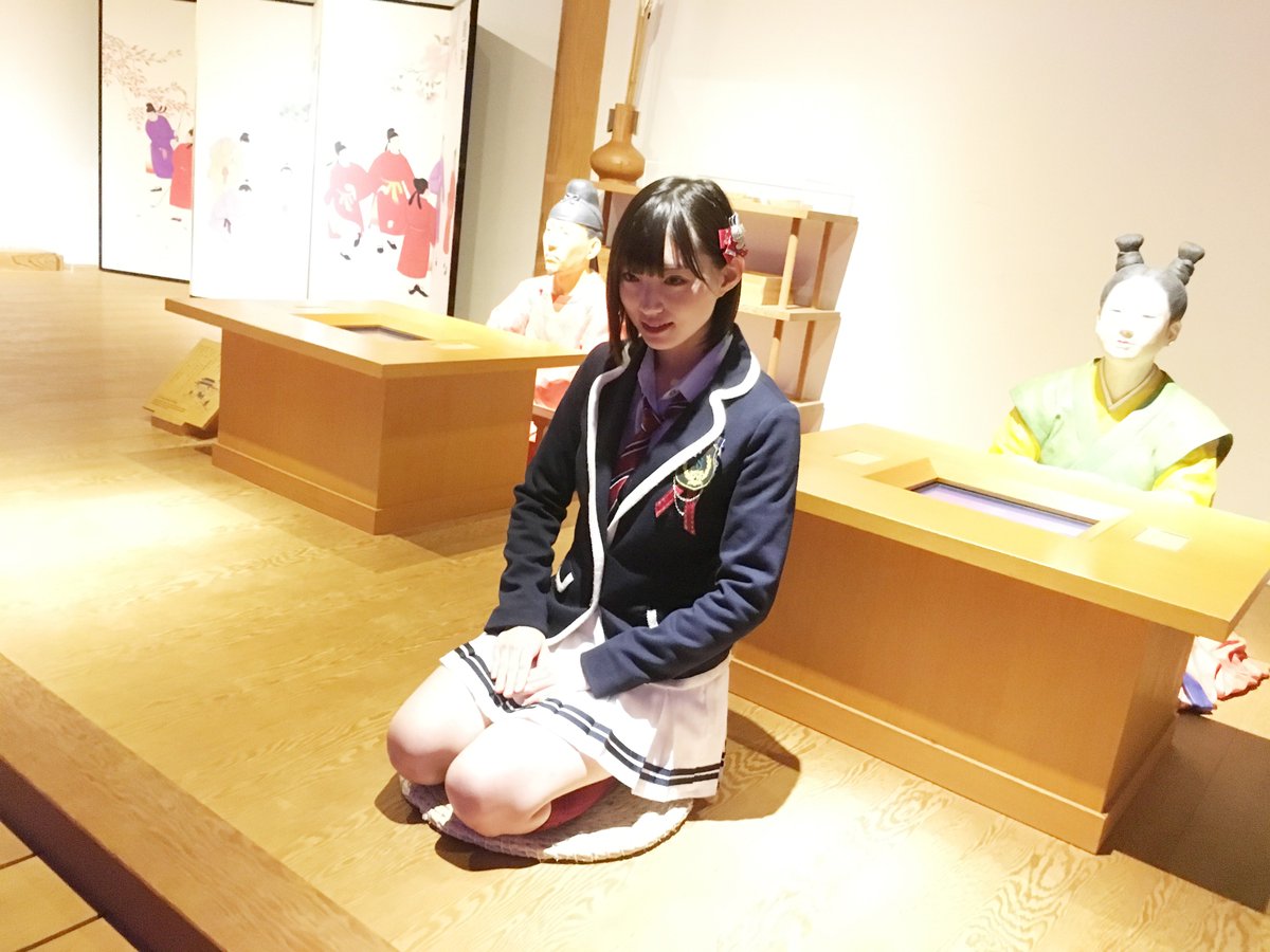 #太田夢莉 さんの復帰を待っていたファンの方、ようやく公演への出演が発表されましたね❗復帰記念ということで発売中の #BUBKA 4月号の連載分からオフショットをお届け。どんな表情で劇場に帰ってくるのか期待しましょう😁