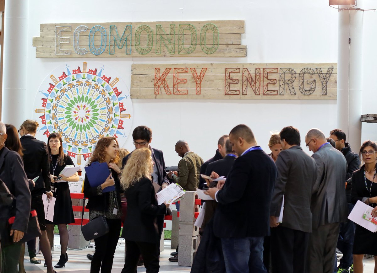 KeyEnergyit's tweet photo. Do you know #KeySolar?
It is the new exhibition area dedicated to the most innovative integrated solar technologies and to combination with storage systems
#Fv #SolarEnergy #Ecomondo #Storage #Renewableenergies
Read more ➡️ https://t.co/iWyoawFiyy
@Fed_ANIE @ANIEnergia https://t.co/cIphoShwtl