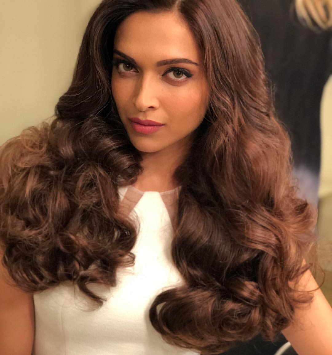 Hair Goals anyone? #deepikapadukone #HairGoals