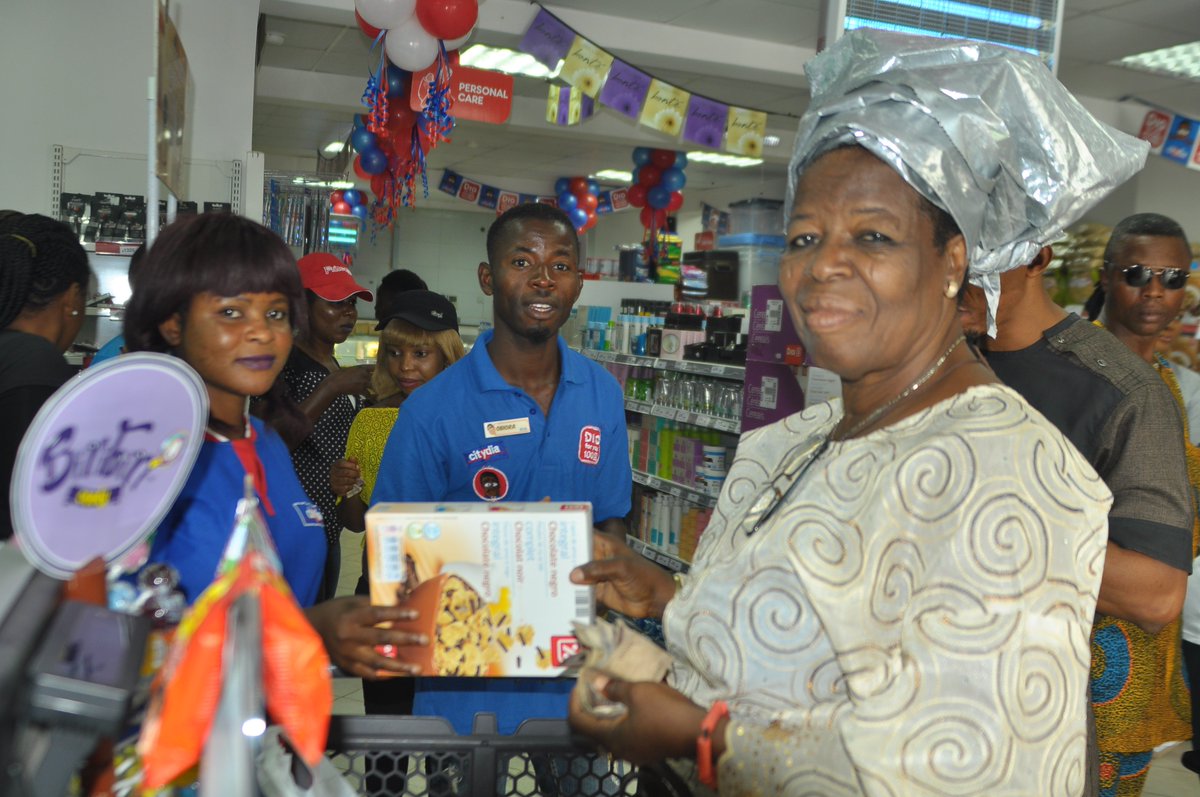 quickmart_dir's tweet photo. Hello friends, put a smile in the face of your dear mother this season
Dia for 100%
#diamother #citydianigeria
#citydia #ShopForMama #DiaMama #happy #mother #family #familyiseverything #mothersday #happymothersday #mum #mymumisthebest #sweetmother #mothers #citydiaexperience https://t.co/Su7UHLH9xS