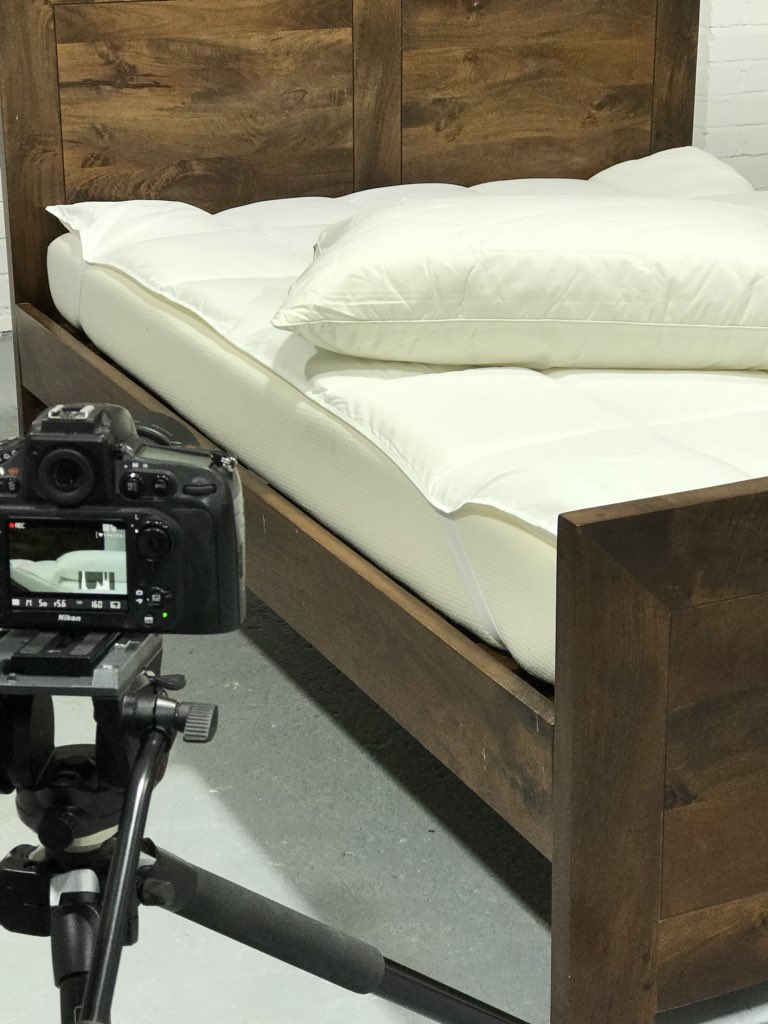 KateHSO's tweet photo. Excited to be in the new @HomescapesUK studio today! https://t.co/74576ToAMR