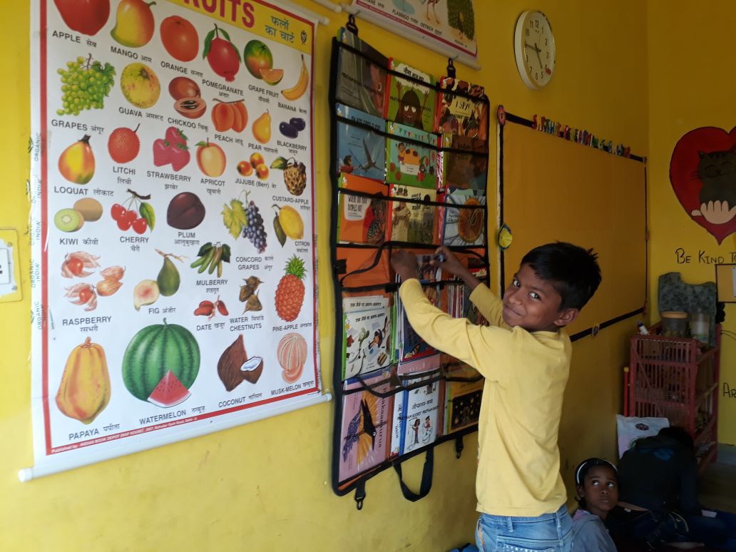 SarthakNGO's tweet photo. Our own small but growing library at the centre. 😊
#SarthakNGO #SarthakKids #Books #Library #Classroom #ClassroomLibrary #Reading #Education #EducationForAll #Slums #SlumsInLucknow #Lucknow https://t.co/aauzPa7Pj3