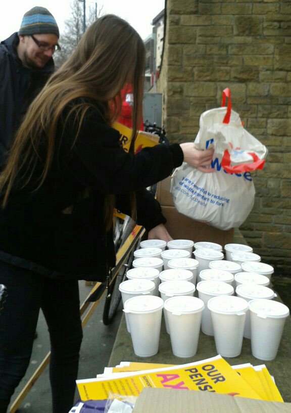 Students bringing soup for UCU strikers at Bradford! #USSstrikes #UCUStrikes