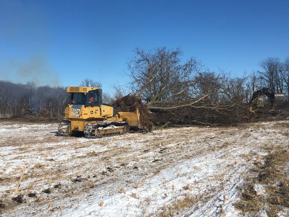 AGofTheWorld's tweet photo. Along w/ tiling we also do excavation. Pond building, drainage district projects, block chutes, waterways, tree removal etc  We have a full fleet &amp; when we aren’t tiling the excavators/dozers are working!  #BETiling18 @TileBride https://t.co/KfbLcoVxZH