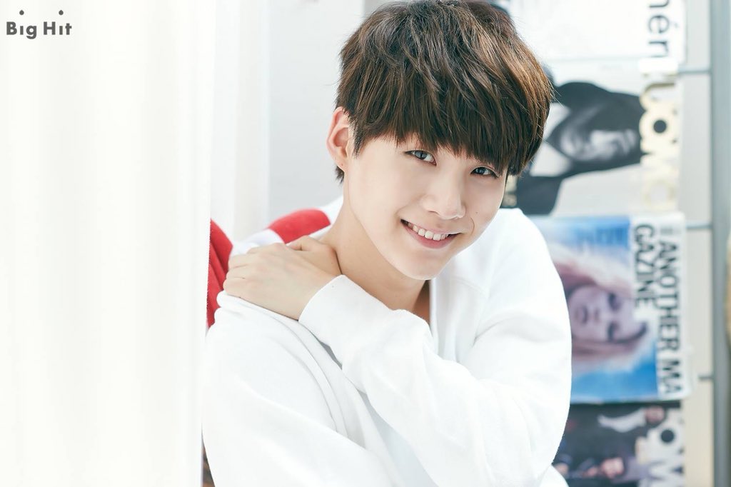 BST_love_army's tweet photo. セクシーなのに天使とかどゆこと
ギャップ激しいんだけど() https://t.co/dFydcBJsrK