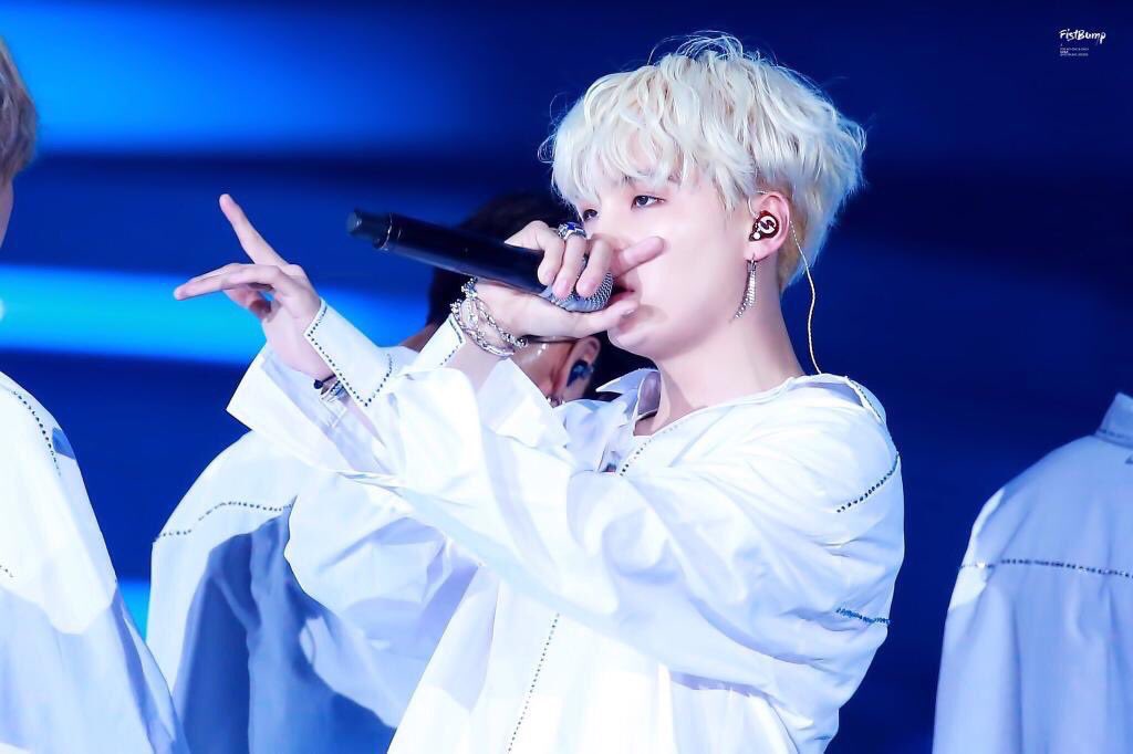 BST_love_army's tweet photo. セクシーなのに天使とかどゆこと
ギャップ激しいんだけど() https://t.co/dFydcBJsrK