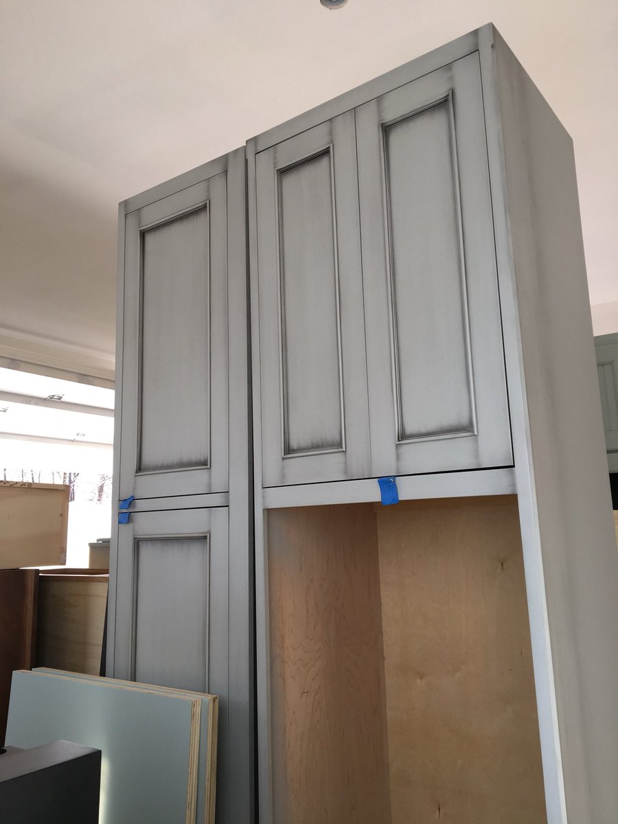 ChateauKitchens's tweet photo. These fully custom, Chateau Elite cabinets are coming in hot! Received last week, and install is underway. #designershannon #kitchen #bath #home #remodeling https://t.co/dlUw9OCOCx