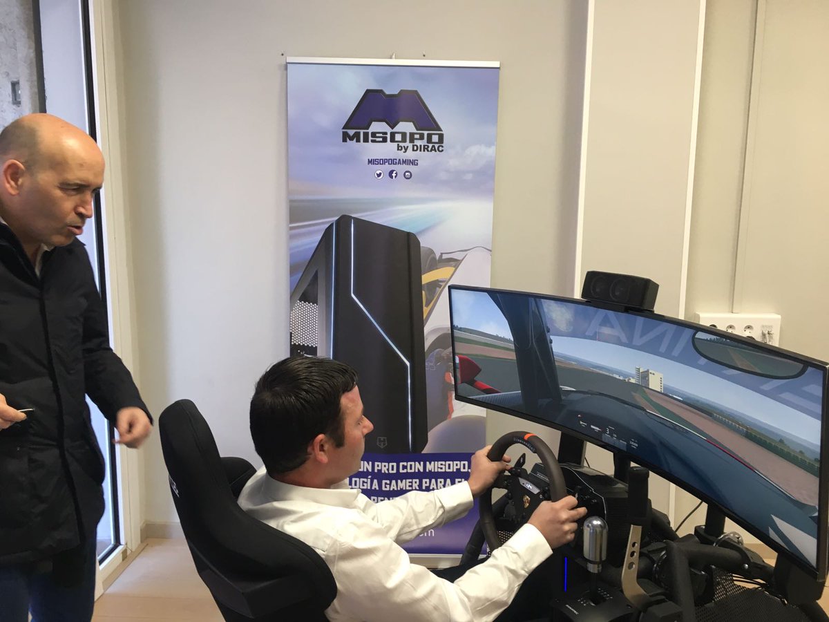 DiracTech's tweet photo. Esta mañana han venido a probar nuestro simulador Gonzalo Gobert, Director del Circuit Ricardo Tormo,Nicolás Collado, Director de Marketing y José Luis Sinisterra,Técnico en Telemetría. @CircuitValencia #racing #carreras #rally #valencia #simracing #simulator #simulation #eSports https://t.co/GvKQvcudCd